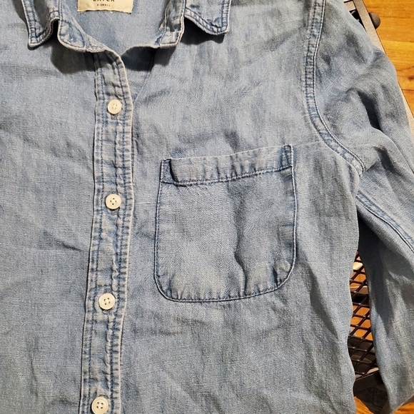Marine Layer Womens Blue Chambray Denim Button Down Shirt Size X-Small - Picture 4 of 6